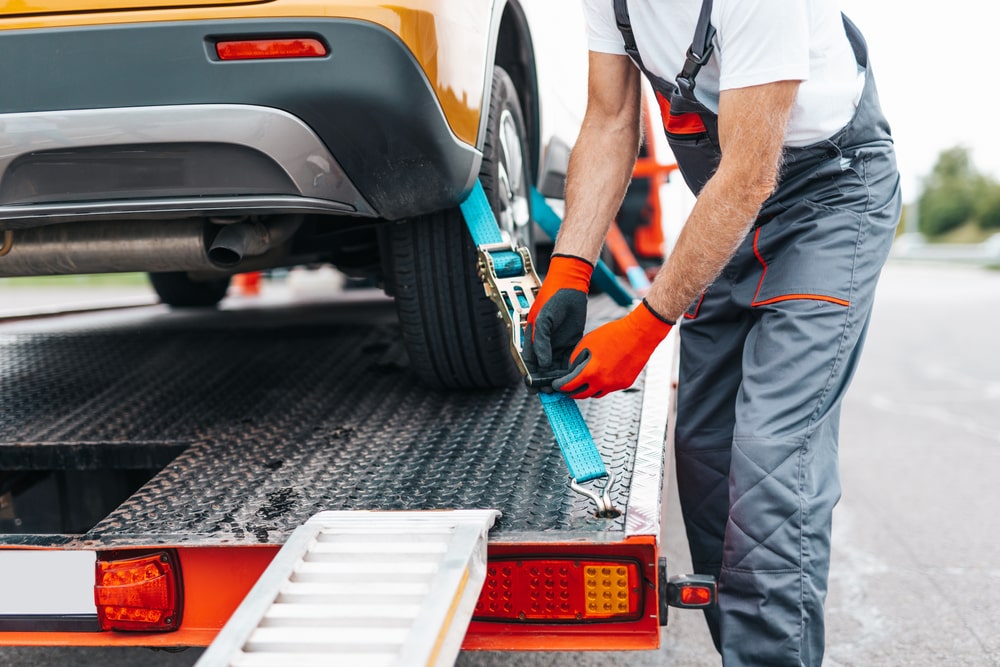 From Breakdown to Recovery: Discovering the Top Car Towing Services in Al Ain